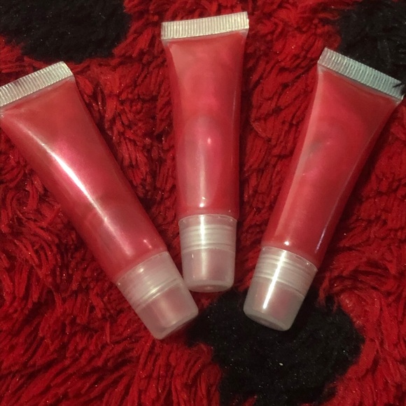 Lips gloss and lashes - Picture 16 of 16